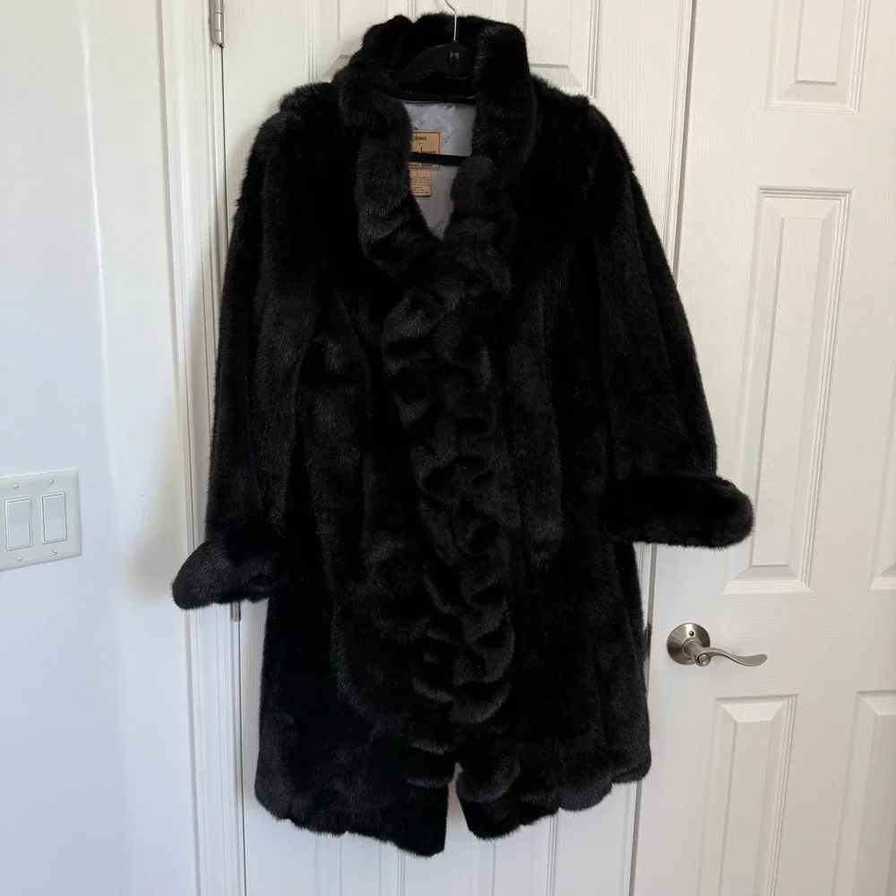 Dennis Basso Luxurious Black Faux Fur Mink Coat Shawl Collar Women’s Medium NWOT - Picture 3 of 14
